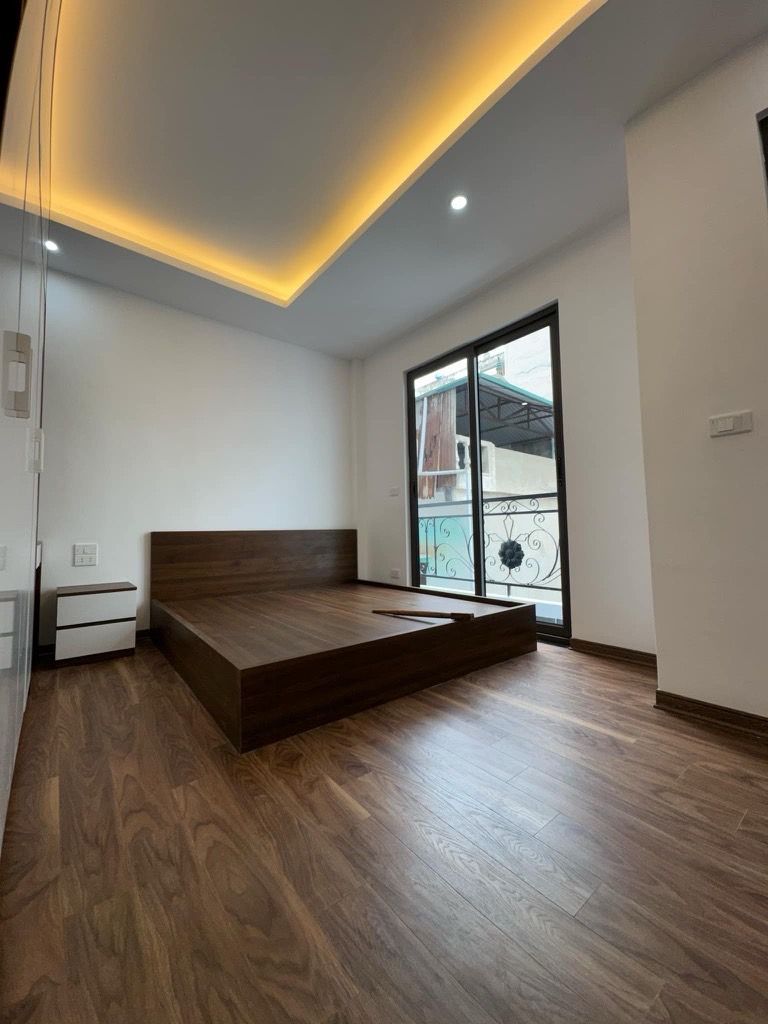 BÁN NHÀ PHỐ TÂN MAI QUẬN HOÀNG MAI, XÂY MỚI Ô TÔ ĐỖ CỎNG 35M2 5 TẦNG 7.6 TỶ 3