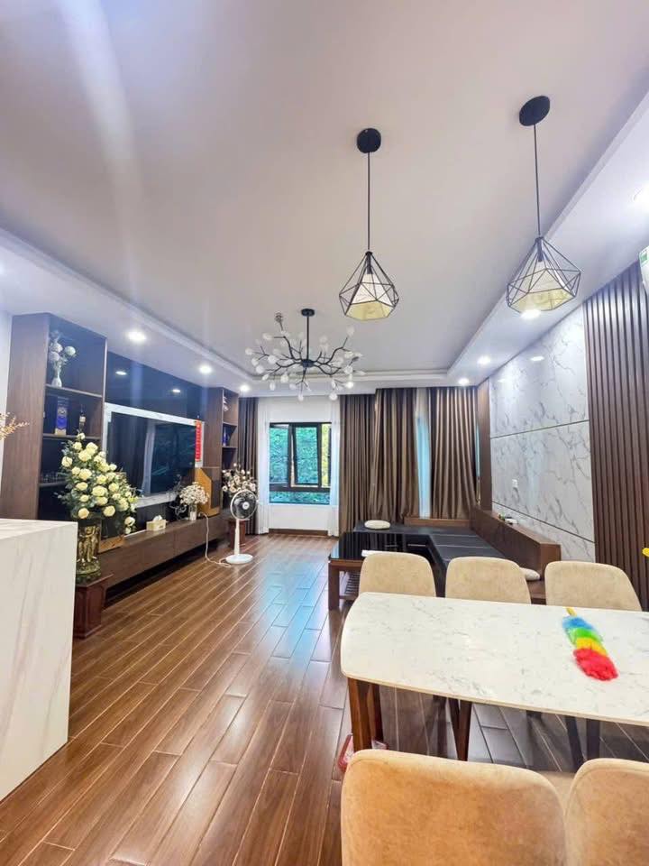 Bán căn liền kề 4 tầng khu Hoa Ban, Ecopark TP Hải Dương, 95m2, mt 5m, vị trí đẹp, chỉ 8.x tỷ 4