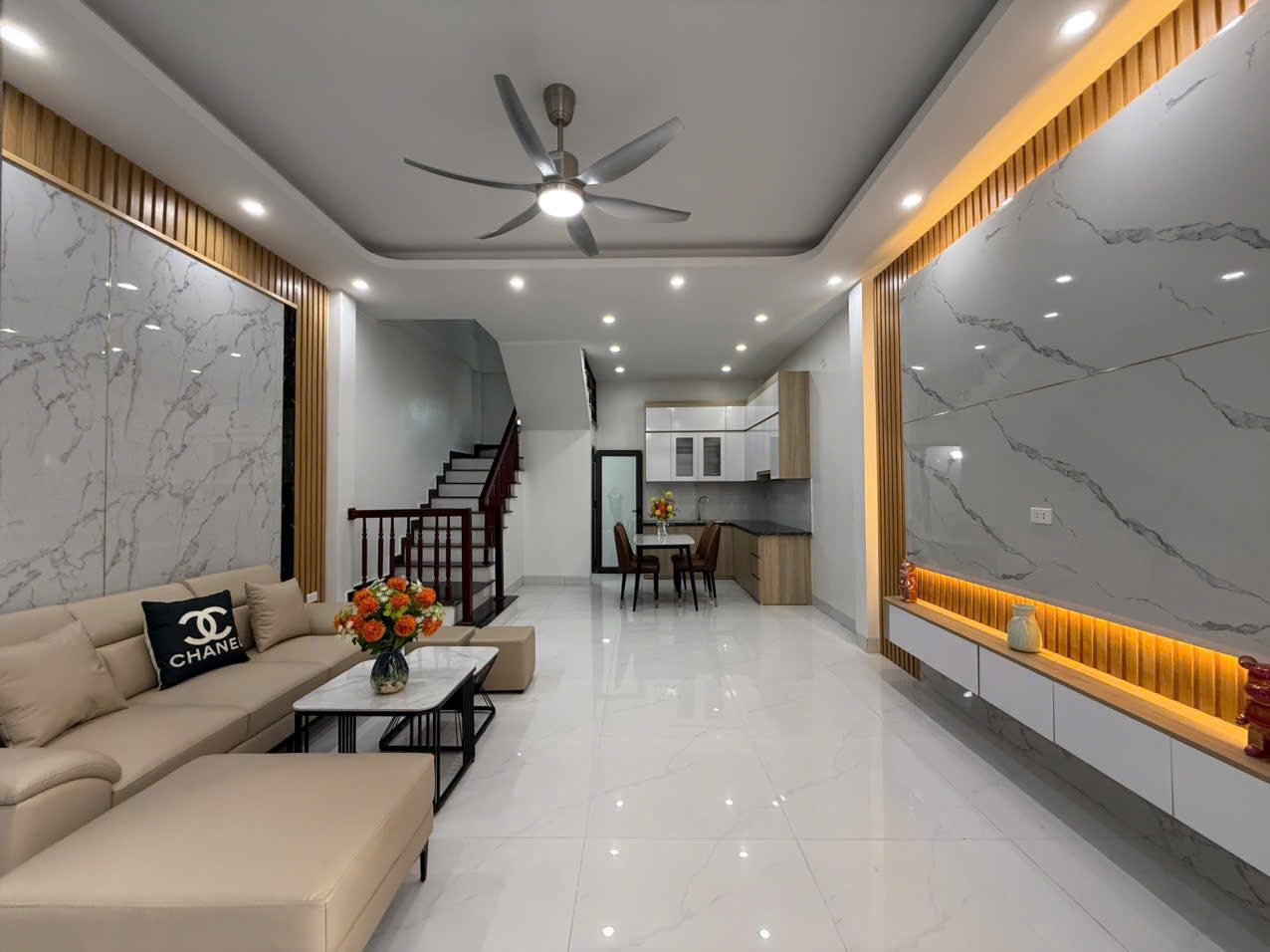 Bán căn nhà 3 tầng ngõ 66 đường Ngô Quyền, ph Lê Thanh Nghị, TP HP, 41m2, 3 ngủ, 2.35 tỷ