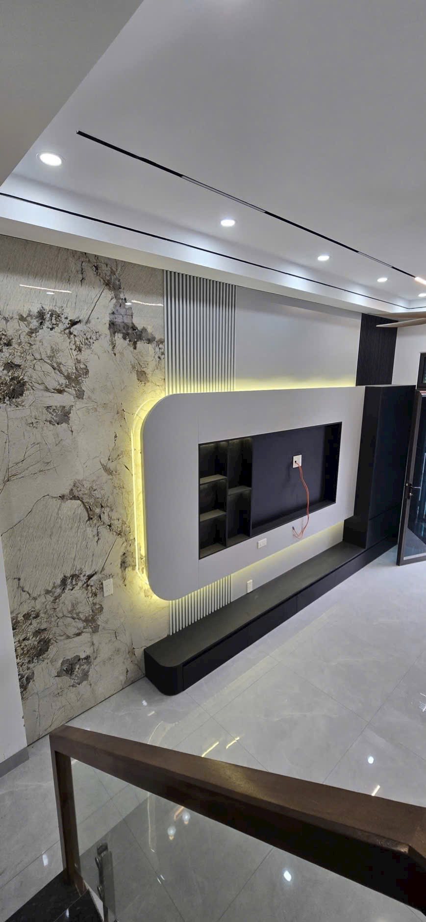 Bán 2 căn nhà 4 tầng ngõ 218 Nguyễn Hữu Cầu, ph Ngọc Châu, TP HD, 45m2 62m2, 4 ngủ 4