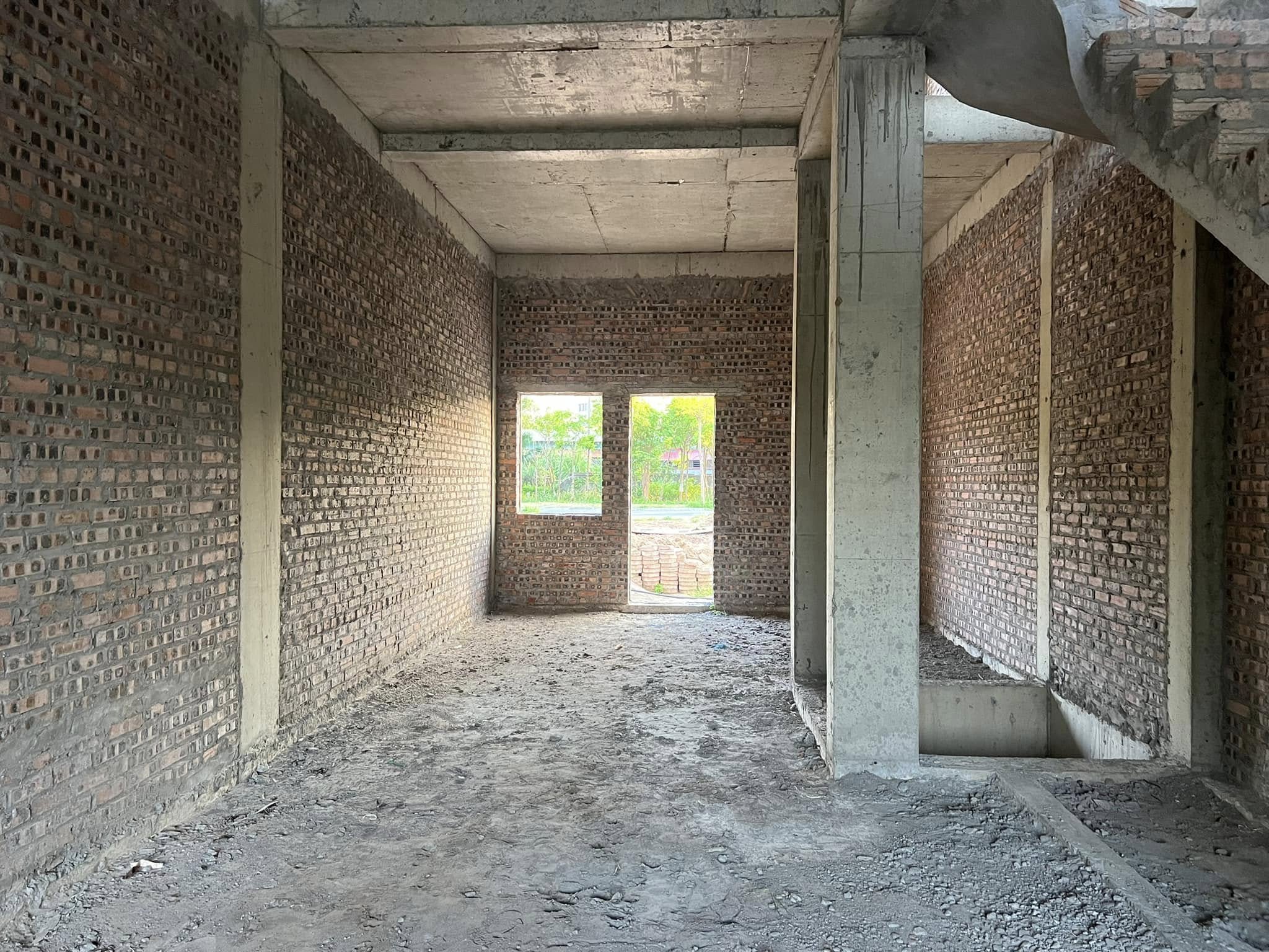 Bán căn nhà xây thô 5 tầng KDC Trần Hưng Đạo, ph Ngọc Châu, TP HD, 78.75m2, mt 5m, giá rẻ 4