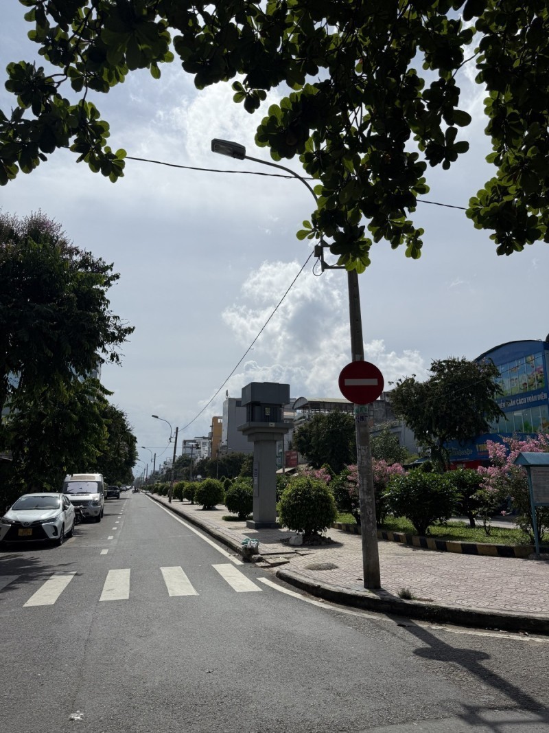 NHÀ MỚI TÂN PHÚ – 40m² – 4 TẦNG – 3PN – GIÁ CHỈ 5.6 TỶ