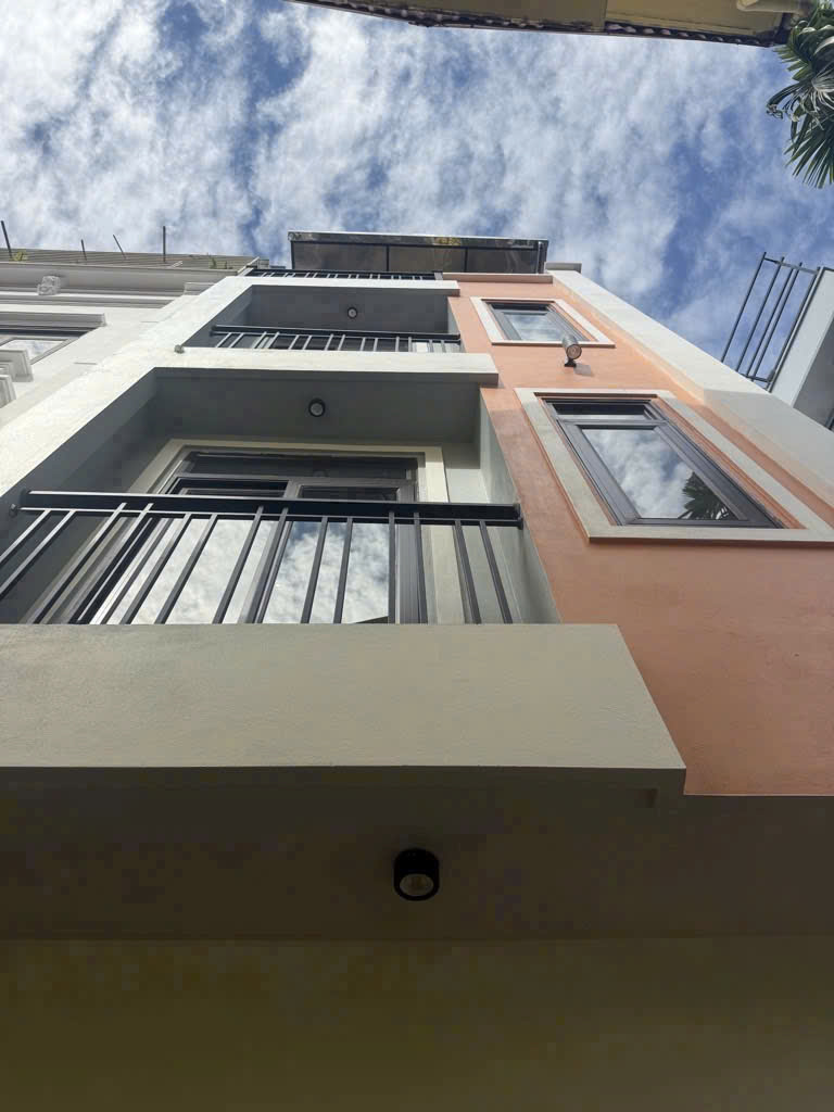 Cần Nhà ở, nhà cấp 4, nhà hẻm Phường Sài Đồng, Long Biên, Diện tích 51m², Giá 8.3 Tỷ