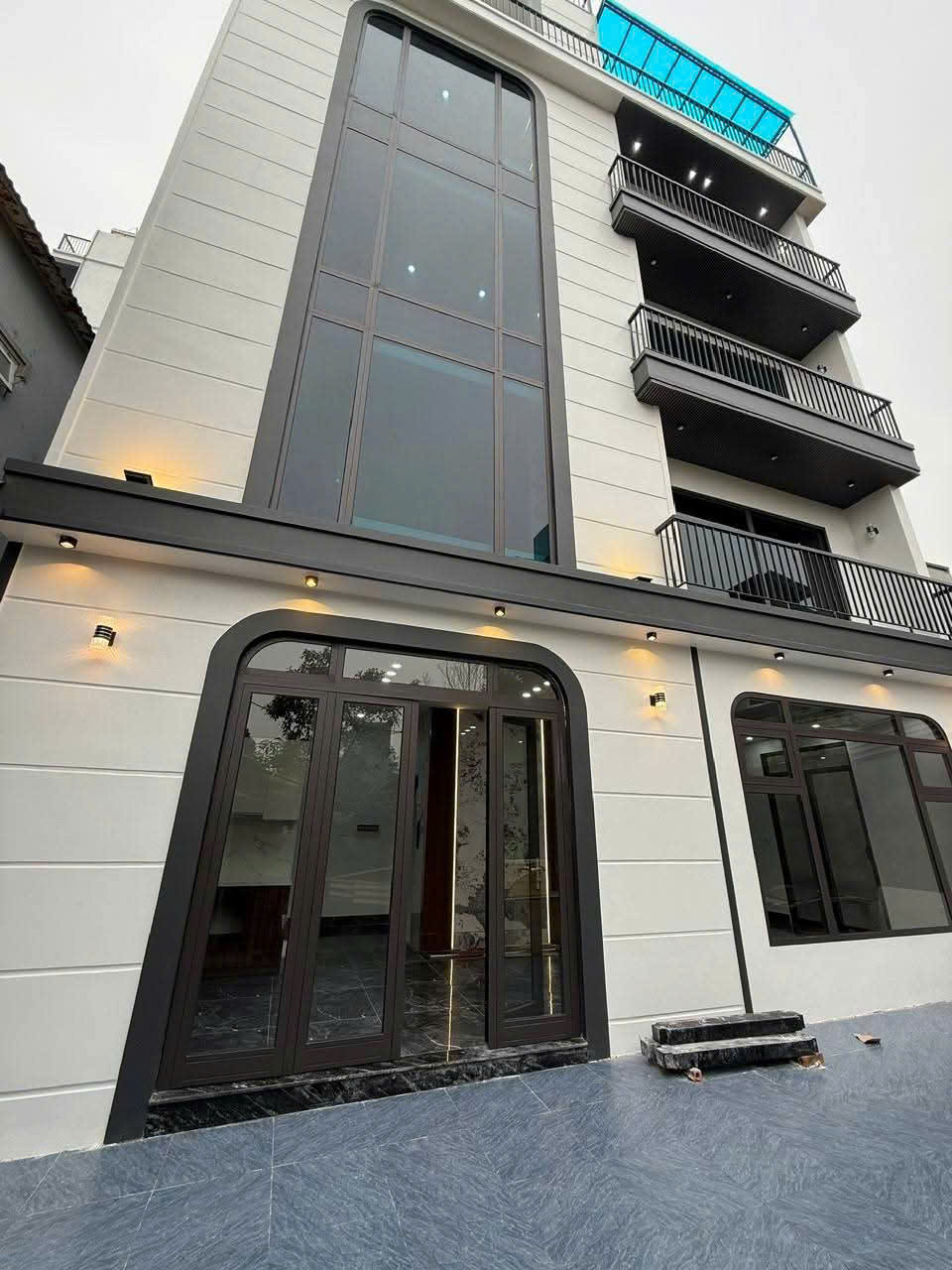 Bán nhà Thạch Bàn - Long Biên. Sát Cổ Linh - Gần Aeon. 50m x 5T. LH 0965858116