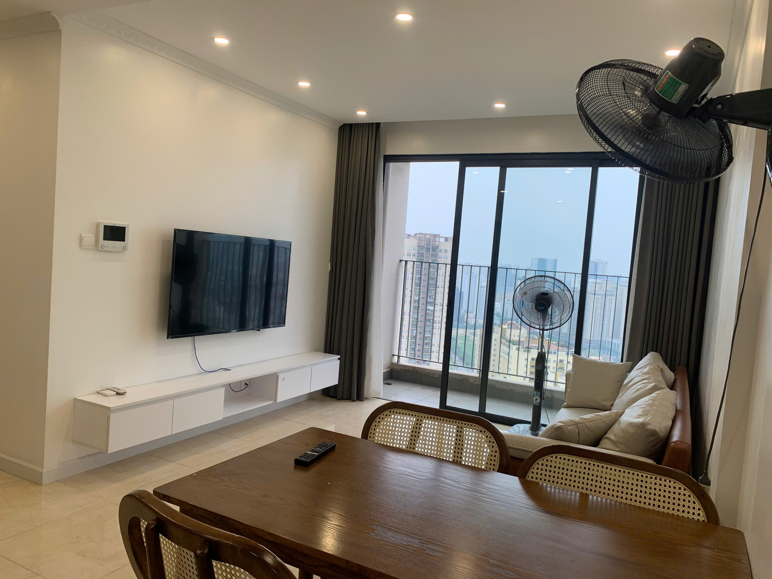 Cần bán Căn hộ chung cư dự án Vinhomes D'Capitale, Diện tích 70m², Giá Thương lượng