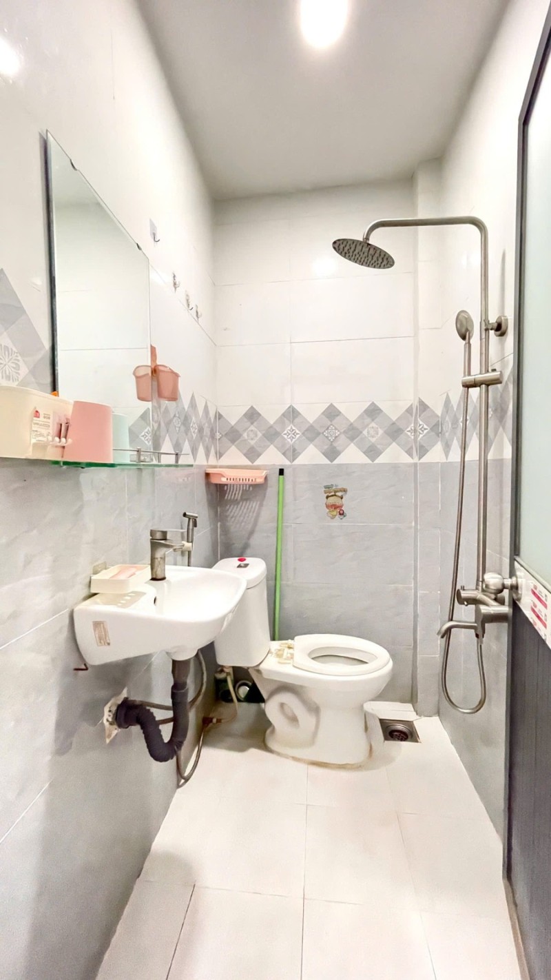 GIÁP LÊ VĂN QUỚI - BÌNH TÂN - 30M2 3 TẦNG BTCT 2 PN 2WC - GIÁ 3.65 TỶ 3