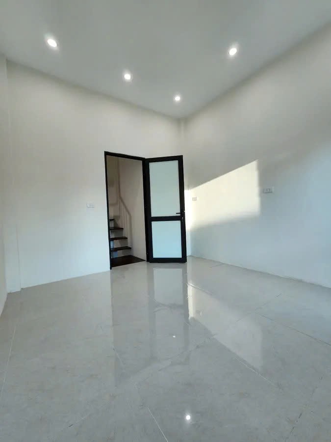 GIÁ SỐC KHÂM THIÊN! Lô góc trung tâm, chỉ nhỉnh 1 tỷ, vị trí VÀNG hiếm có.