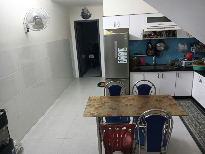 NHÀ 2 TẦNG ĐẸP, CÒN MỚI – KIỆT 6M LÊ VĂN HIẾN – THÔNG ĐẶNG THÁI THÂN 6.x 3