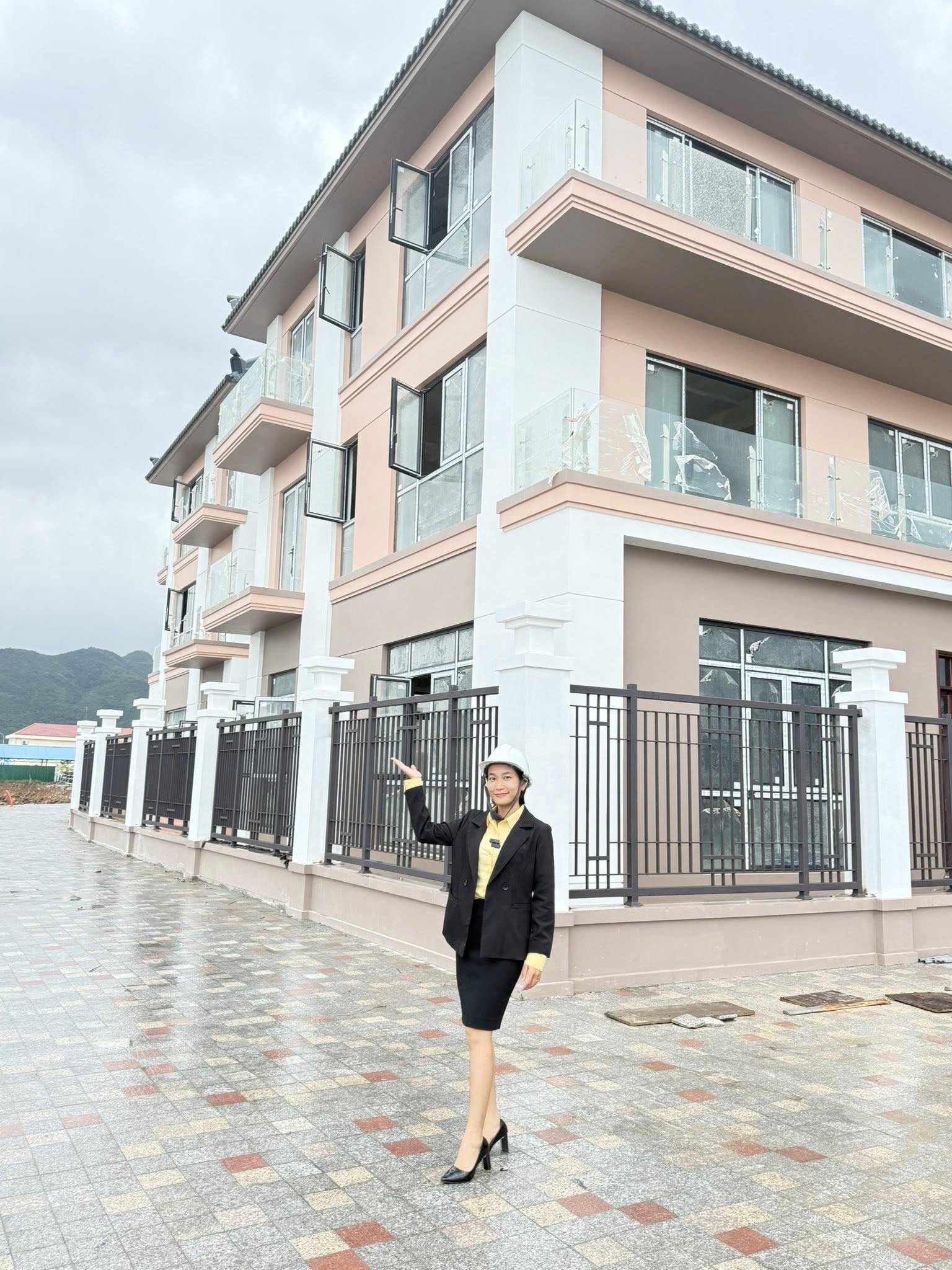 CÒN XÓT LẠI CĂN LIỀN KỀ 4 TẦNG, GIÁ HƠN 10 TỶ TẠI VINHOMES PEARL BAY NHA TRANG 3