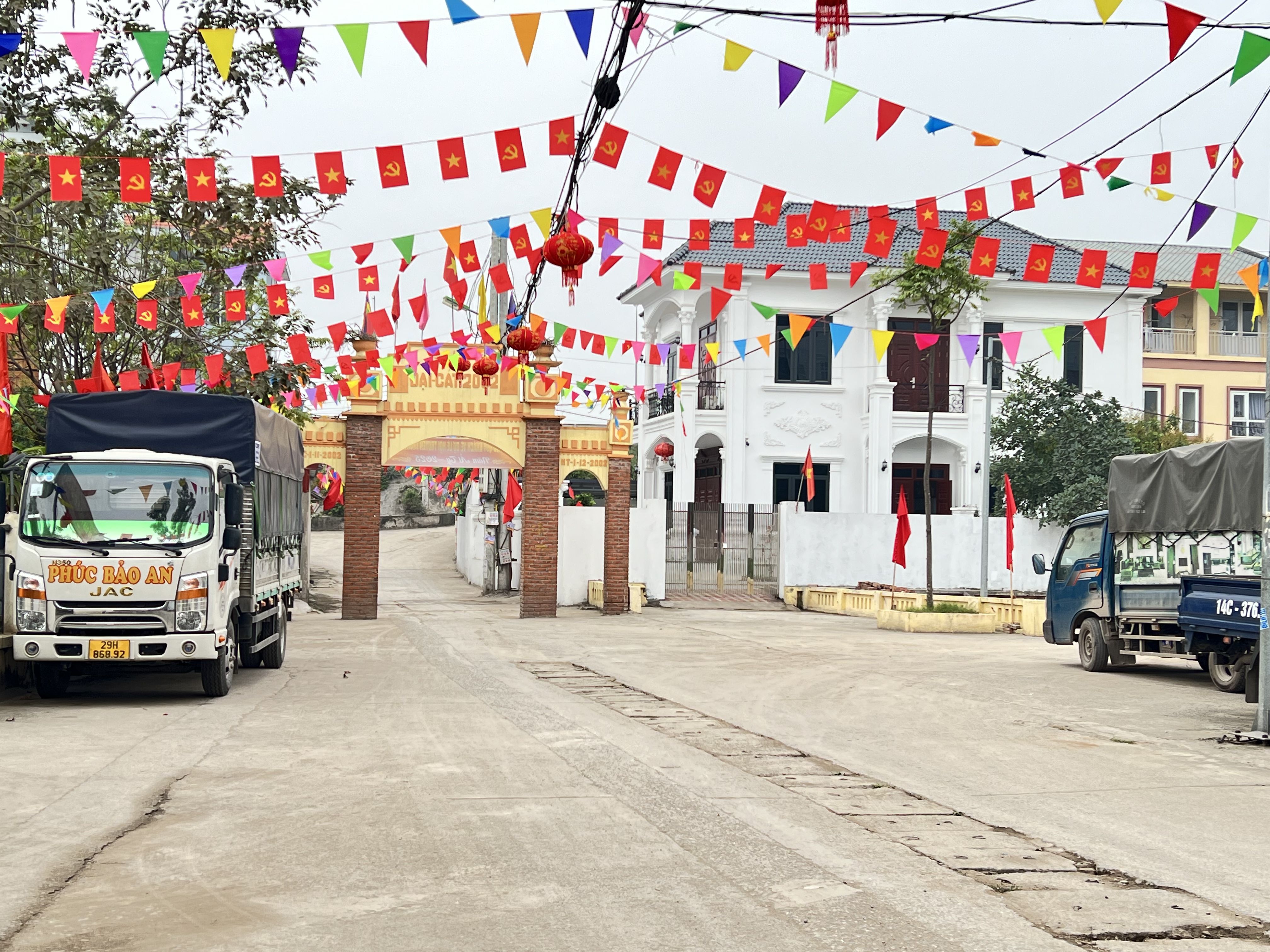 BÁN NHÀ LIÊN MẠC BẮC TỪ LIÊM – 6 TẦNG THANG MÁY – NGÕ Ô TÔ CỰC NÔNG – HƠN 6 TỶ 4