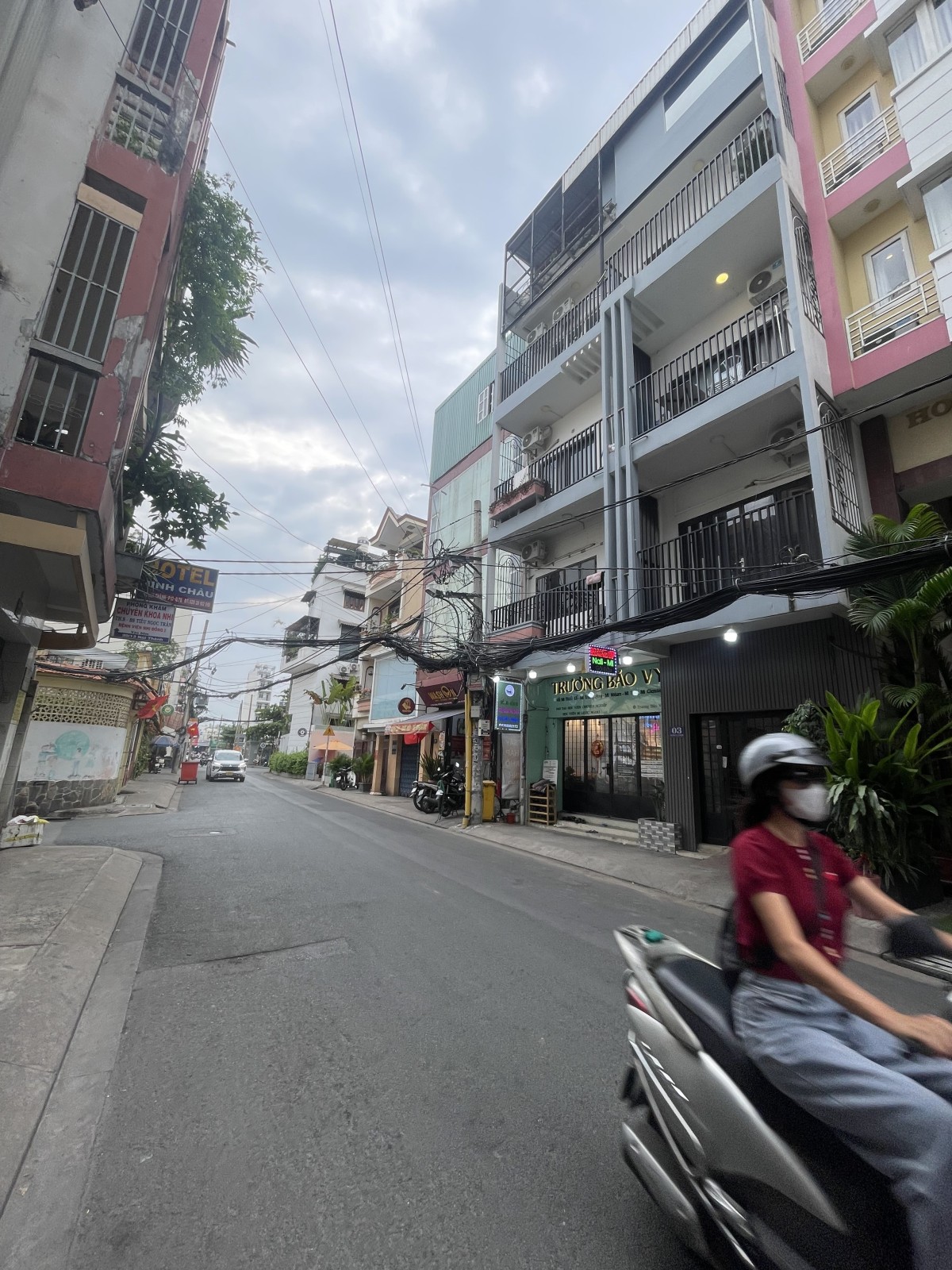 TÒA NHÀ VP 5 TẦNG - 101m2 NGANG 7.5m GẦN ETOWN - 29.5 TỶ 8