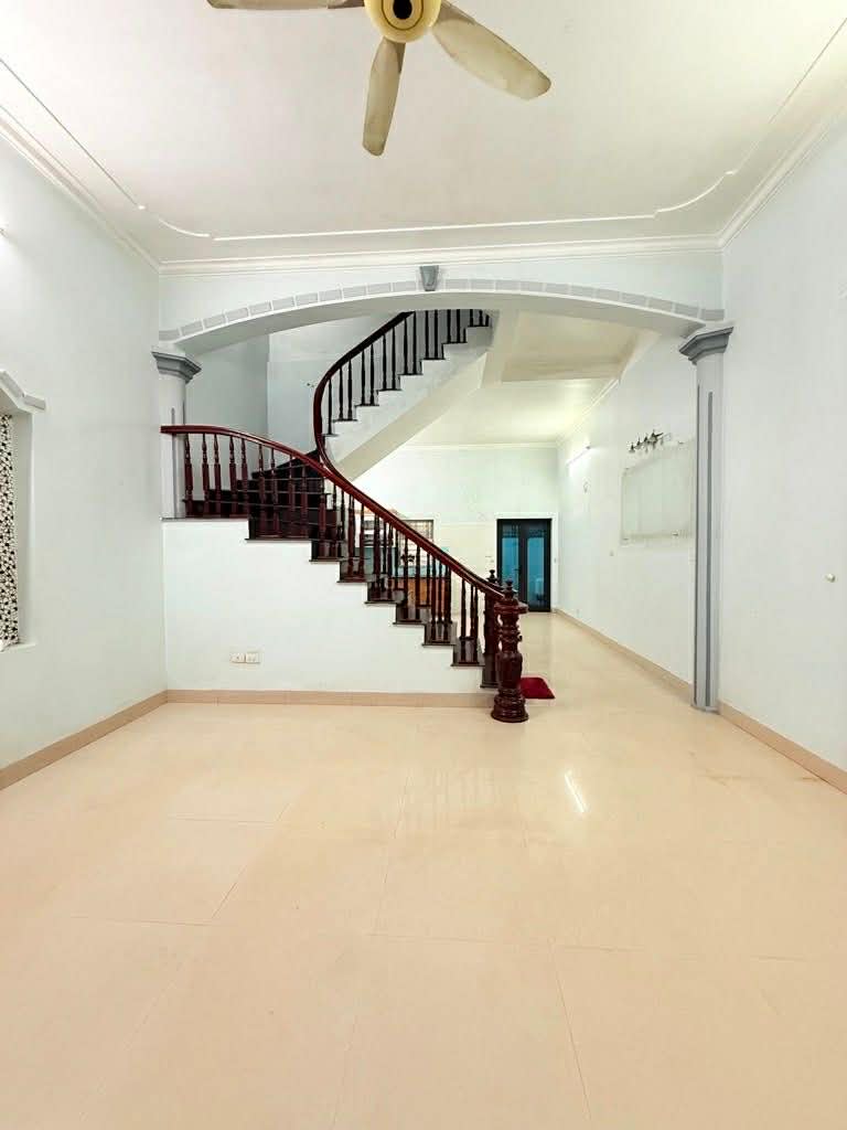 bán nhà Đàm Quang Trung, 78m, mặt tiền 5.8m, ngõ thông, ôtô qua cửa, gần cầu Vĩnh Tuy 2