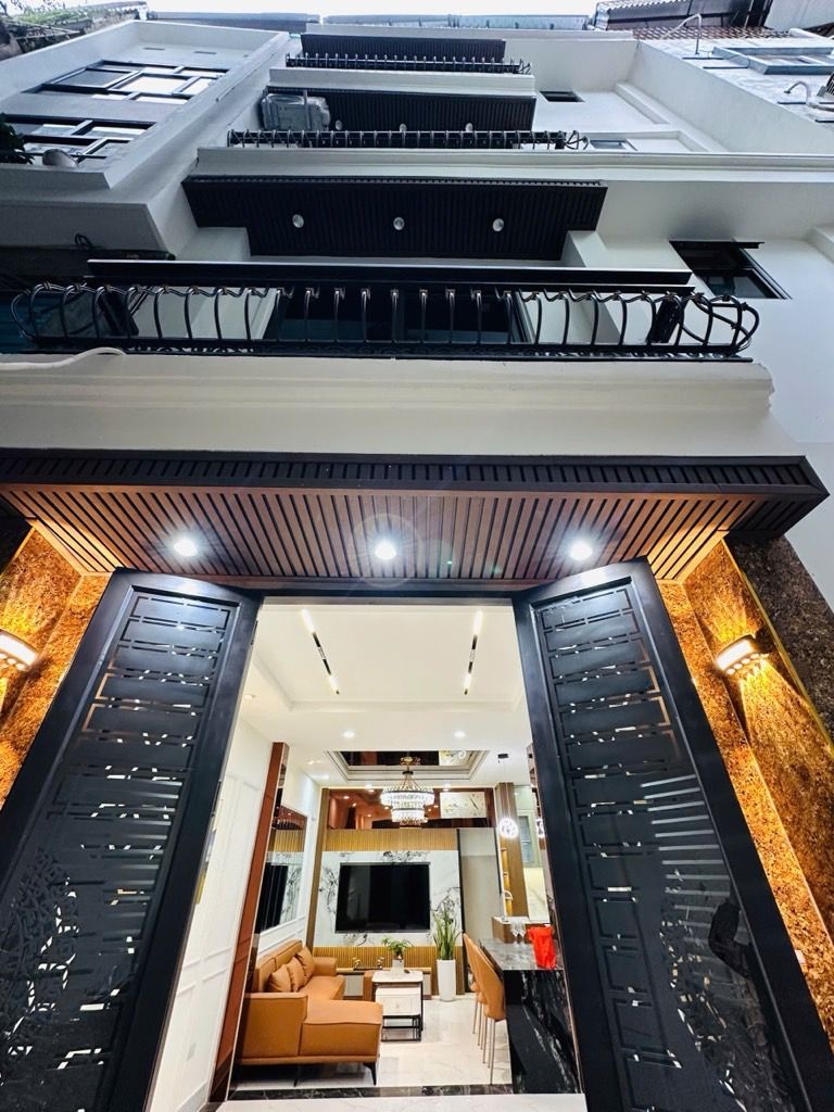 Cần bán Nhà mặt tiền đường Trương Định, Phường Thịnh Liệt, Diện tích 48m², Giá 11.8 Tỷ 5