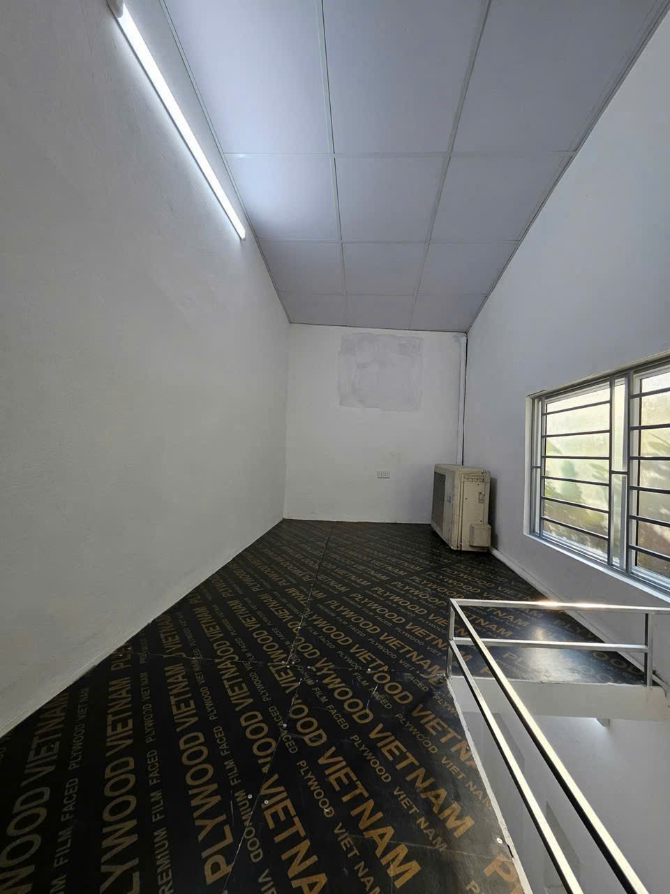 SỐC GIÁ! nhà 4 tầng Đống Đa trung tâm chỉ 2.6 tỷ, sổ đỏ sẵn. 3