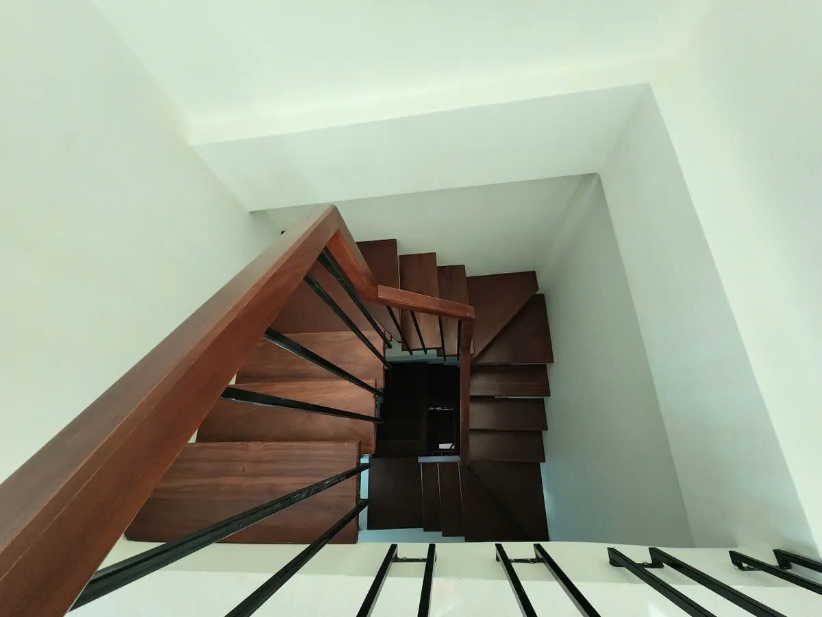 TÌM ĐÂU RA Nhà Phân Lô Cán Bộ 30m² Khương Trung, ô tô đỗ đêm, giá chỉ hơn 4.9 tỷ 3