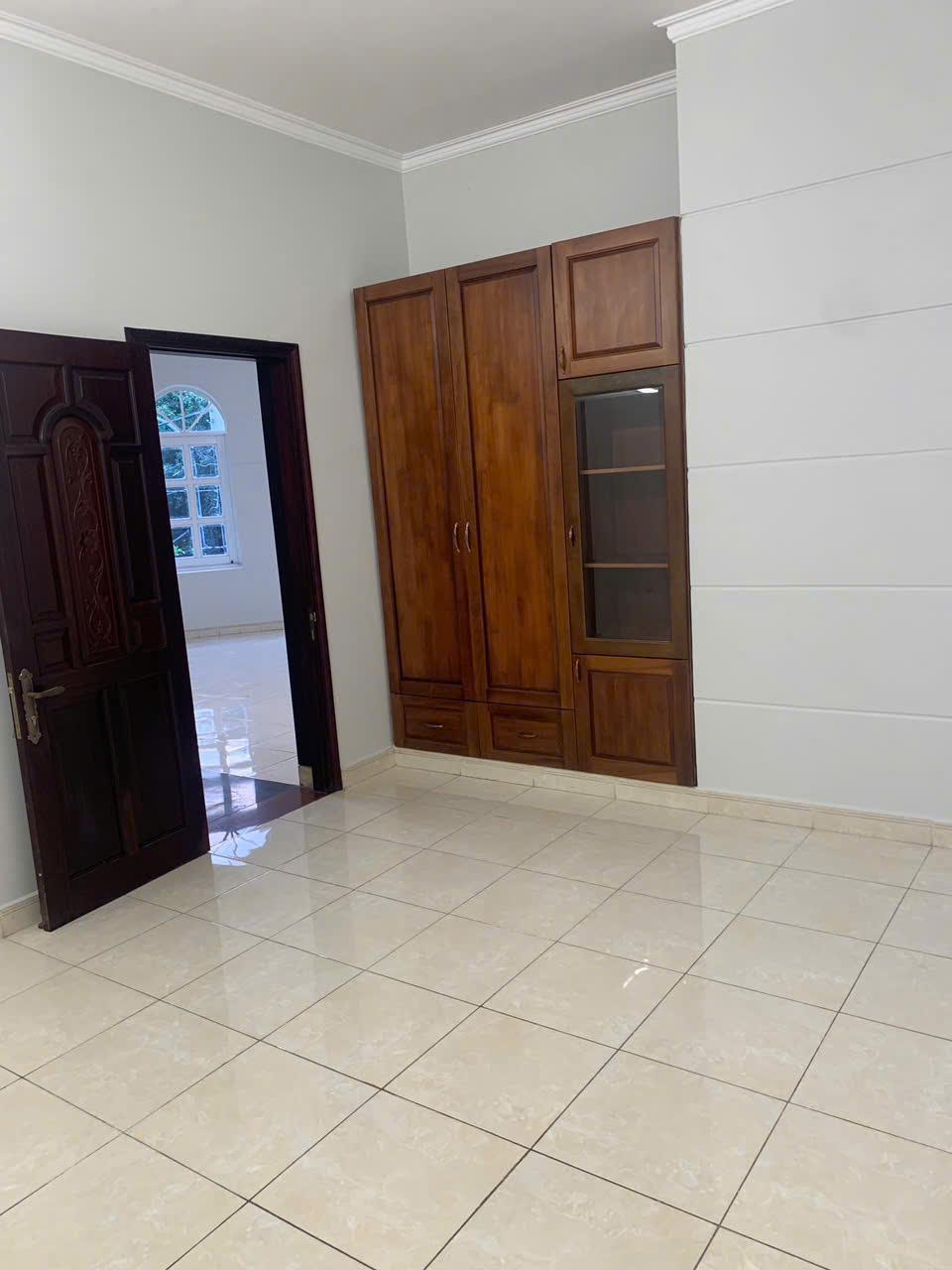 BIỆT THỰ MỚI KHU BÊN SÔNG GIGAMALL CHO THUÊ TRỆT 2 LẦU 6PN VIEW SÔNG THOÁNG MÁT 3