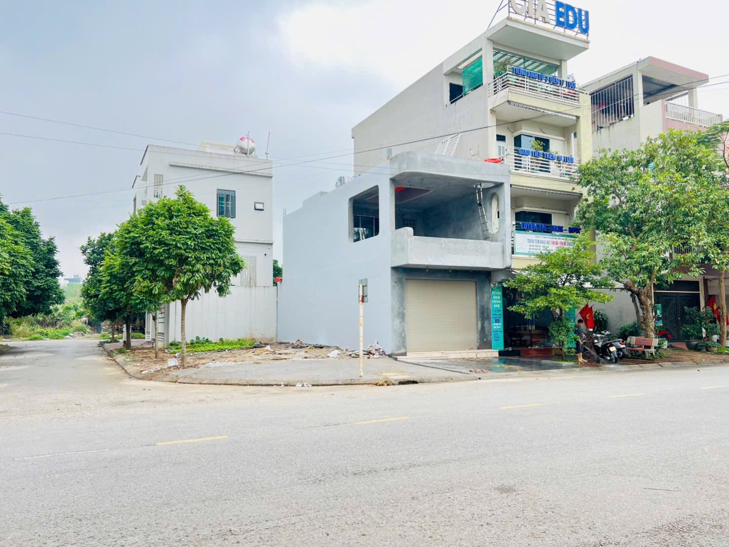 Bán lô đất góc mặt phố Trần Thánh Tông, ph Ngọc Châu, TP HD, 90.7m2, kinh doanh buôn bán tốt 3