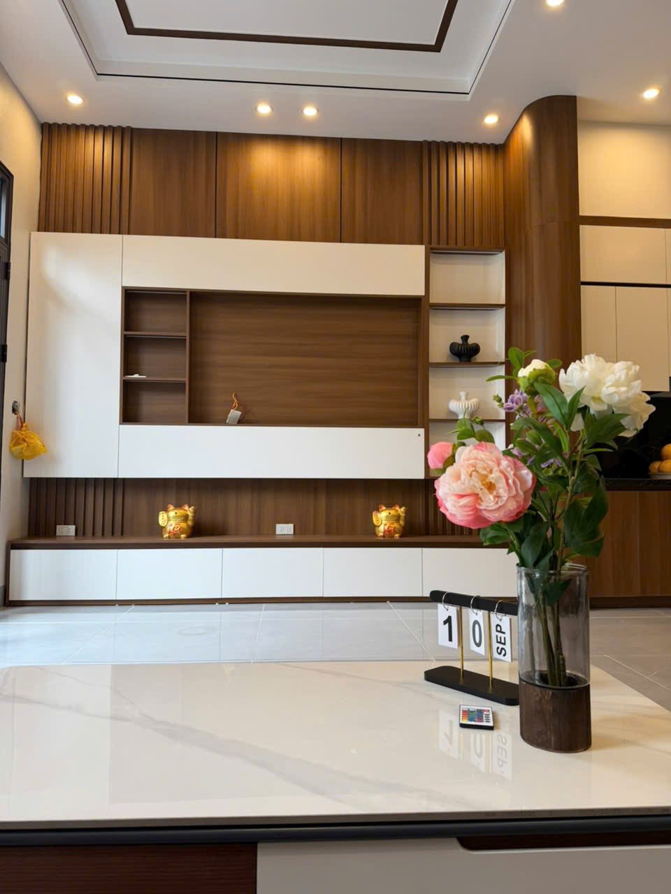 Bán căn nhà 3 tầng ngõ phố Bình Lộc, ph Tân Bình, TP HD, 42m2, 3 ngủ, nhà đẹp, ngõ oto vào 4