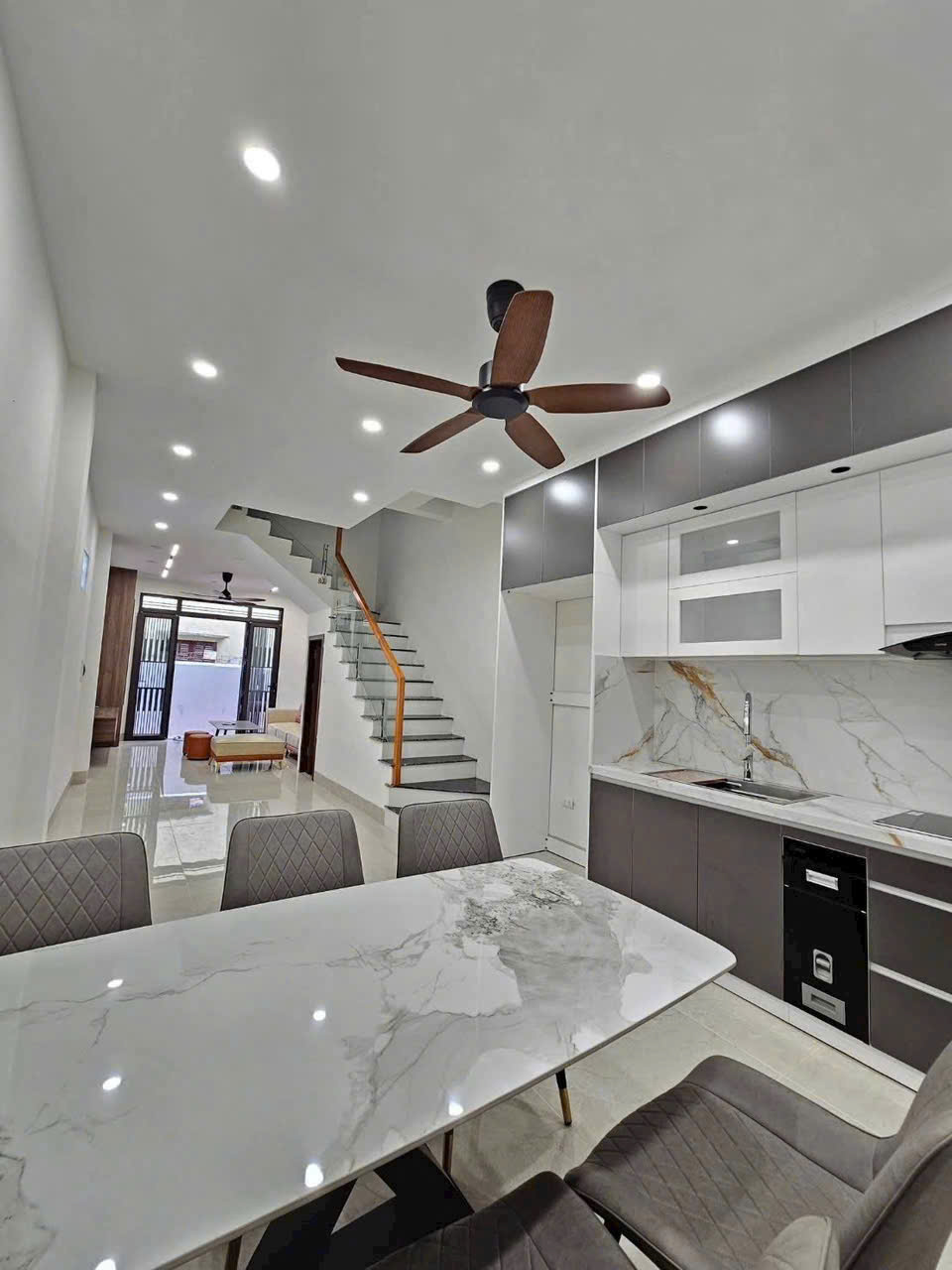 Cần Nhà ở, nhà cấp 4, nhà hẻm Phường Sài Đồng, Long Biên, Diện tích 51m², Giá 8.3 Tỷ 3