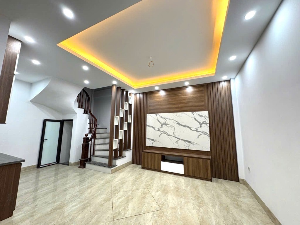 Bán nhà xây mới 5 tầng Liên Mạc – Bắc Từ Liêm, ô tô đỗ cổng, giá 6 tỷ.