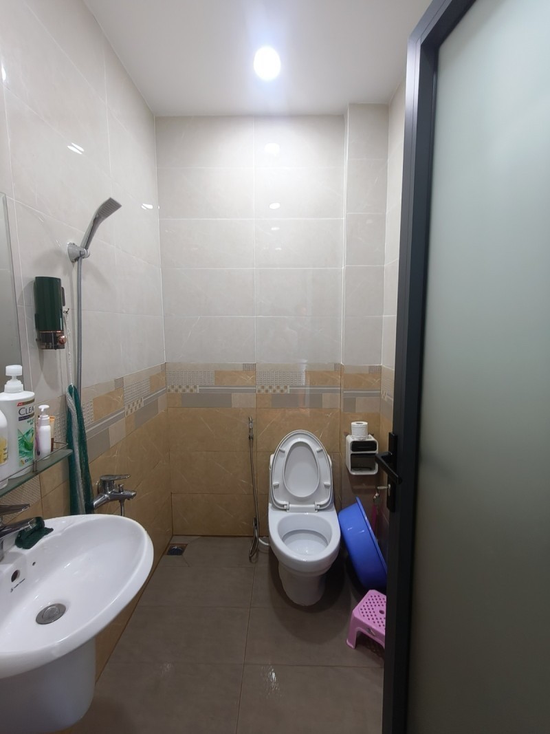 Bán nhà đường  475, Phước Long B, Q9, Thủ Đúac, TP HCM. DT 195m2, cấp 4,  8PN. Giá 9.75  tỷ - 4