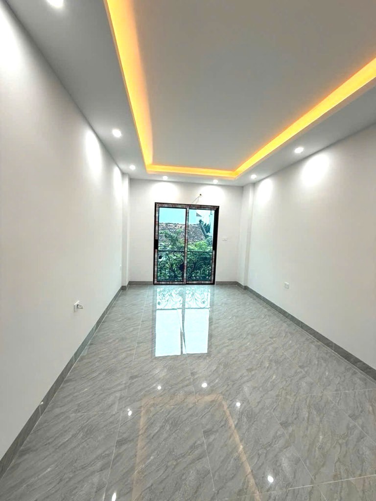 NHÀ 5 TẦNG XÂY MỚI LIÊN MẠC – THƯỢNG CÁT, BẮC TỪ LIÊM  2 THOÁNG TRƯỚC SAU  CÁCH Ô TÔ TRÁNH 10M 2