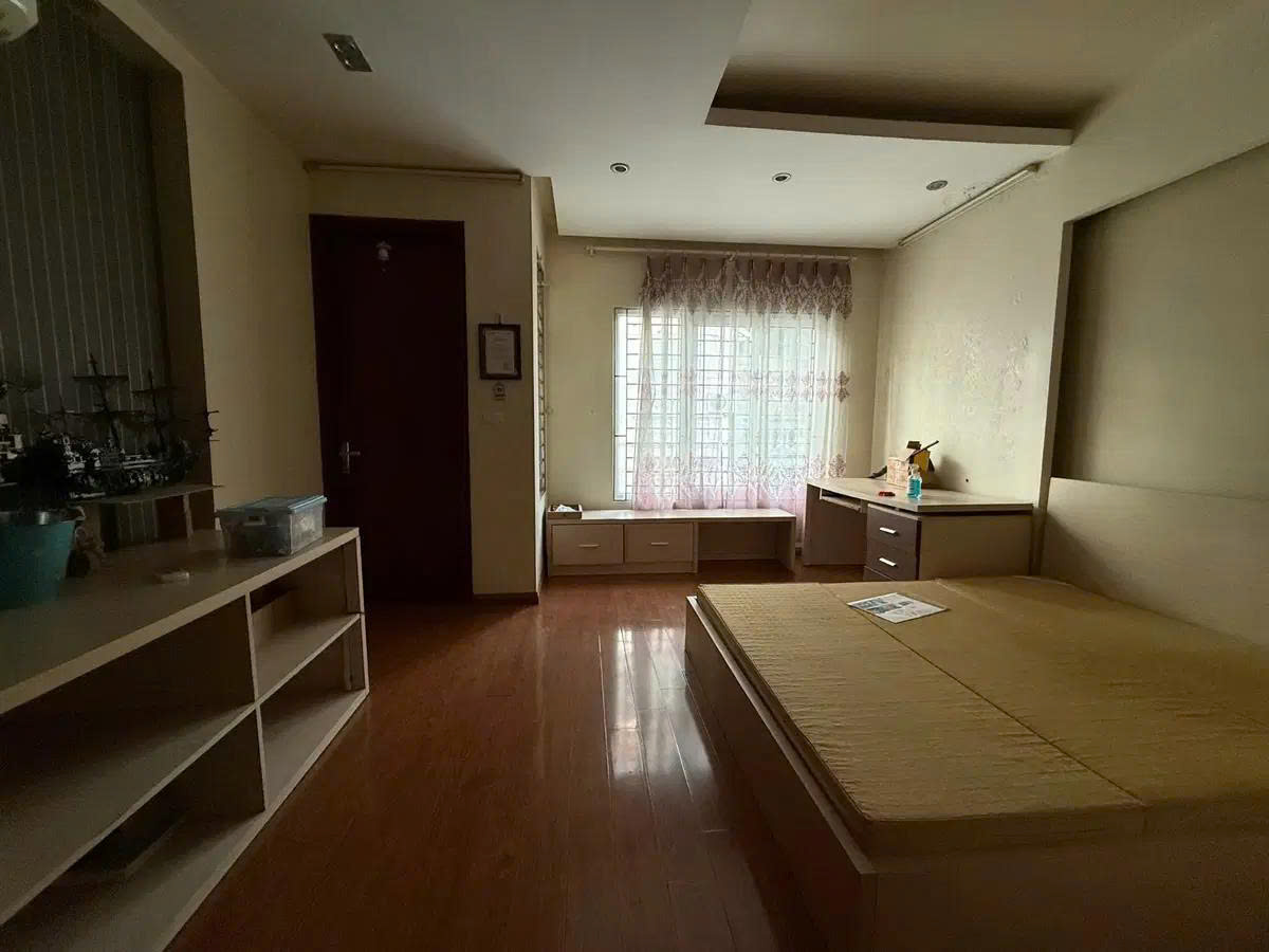 Hiếm nhà 5 tầng mặt phố Lý Thường Kiệt, 47m2, mặt tiền 4.7m, vị trí đẹp, giá 18 tỷ 4