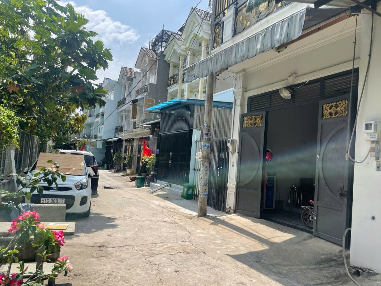 MUA Ở VIP – XE HƠI NGỦ TRONG NHÀ – HUỲNH THỊ HAI Q12 CHỈ 4.5 TỶ! 2