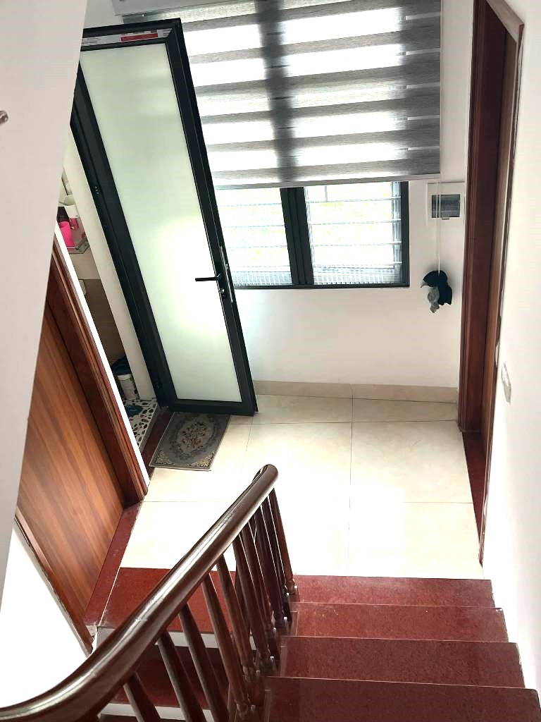 Bán nhà Liên Mạc lô góc, ô tô tránh – ô tô vào nhà, 4p ngủ, hơn 6 tỷ. 3