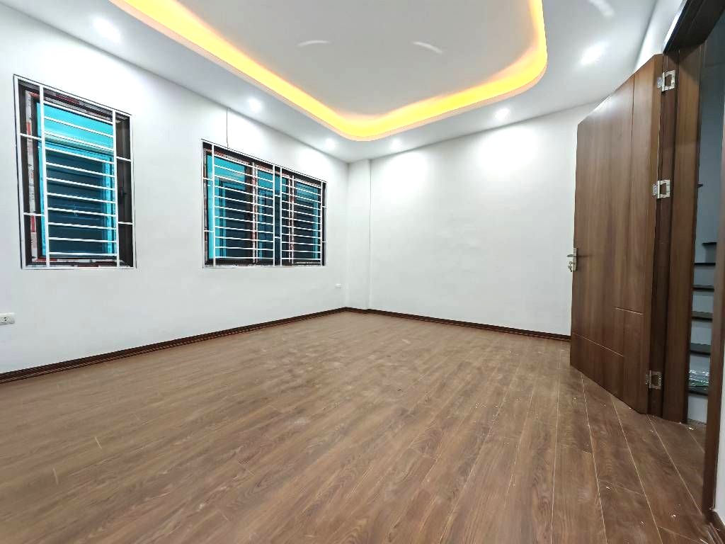 BÁN NHÀ LIÊN MẠC THƯỢNG CÁT – NHÀ 5 TẦNG XÂY MỚI – NGÕ NÔNG Ô TÔ – HƠN 5 TỶ 3