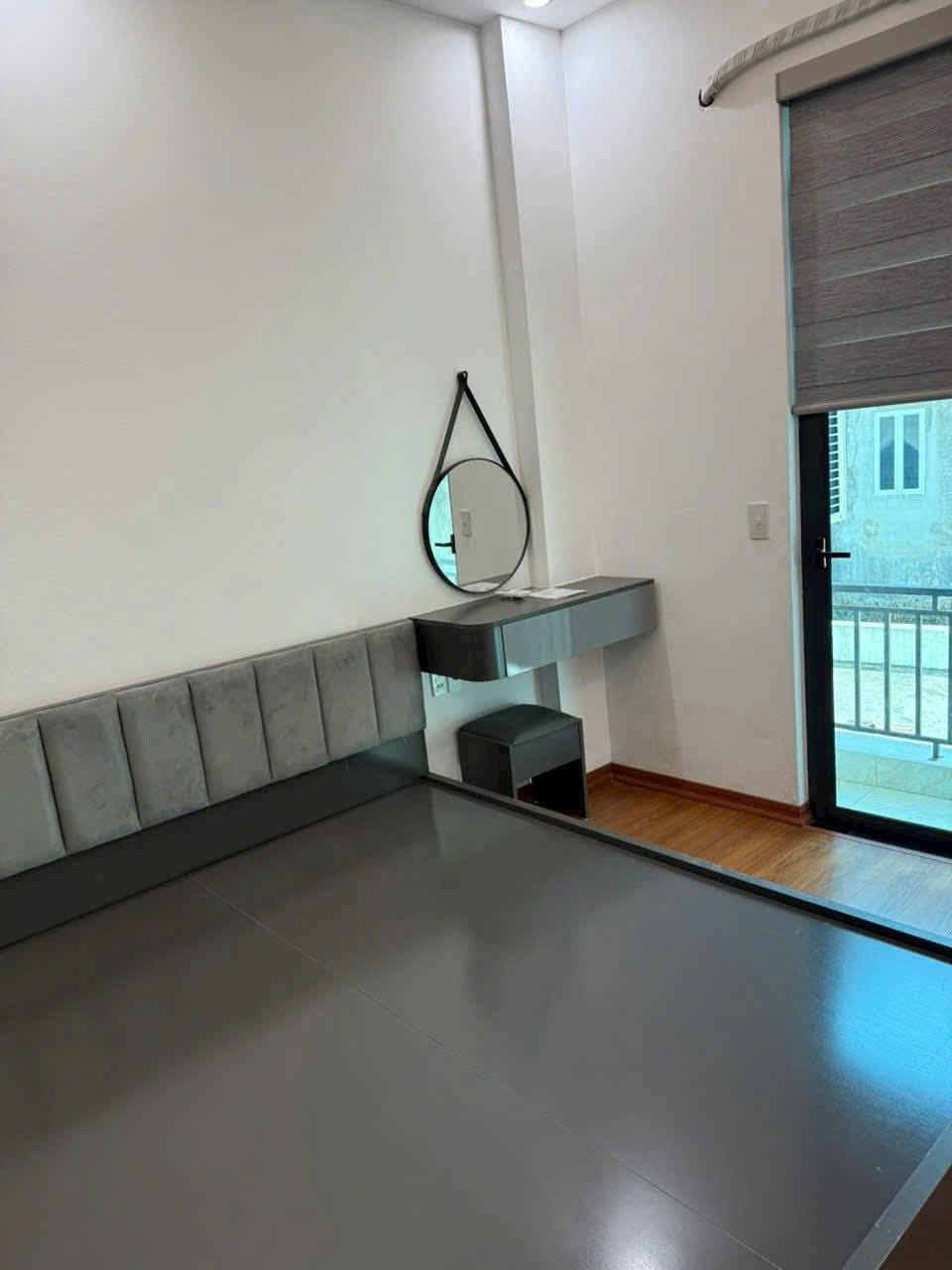 Bán nhà 4 tầng ngõ 9 Nguyễn Chí Thanh cách phố 15m, cực hiếm 5