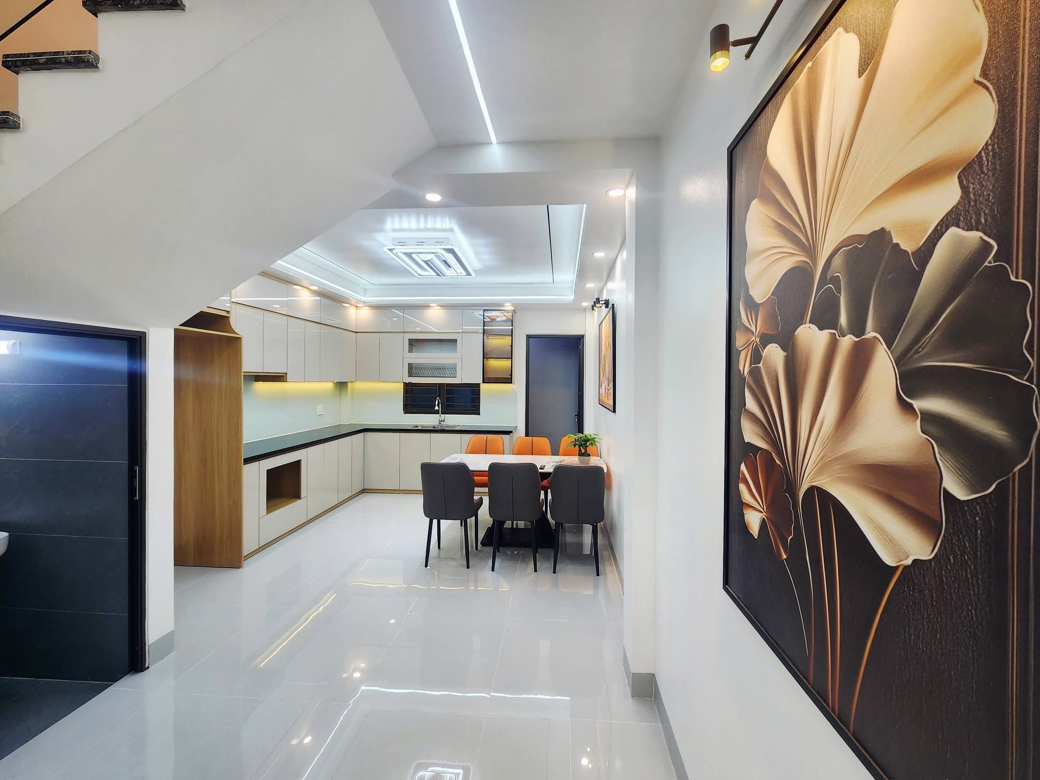 Bán căn nhà 3 tầng đẹp ngõ phố Vũ Hựu, ph Thanh Bình, TP HD, 58.5m2, 3 ngủ, 3 vs, chỉ 3.2x tỷ 6