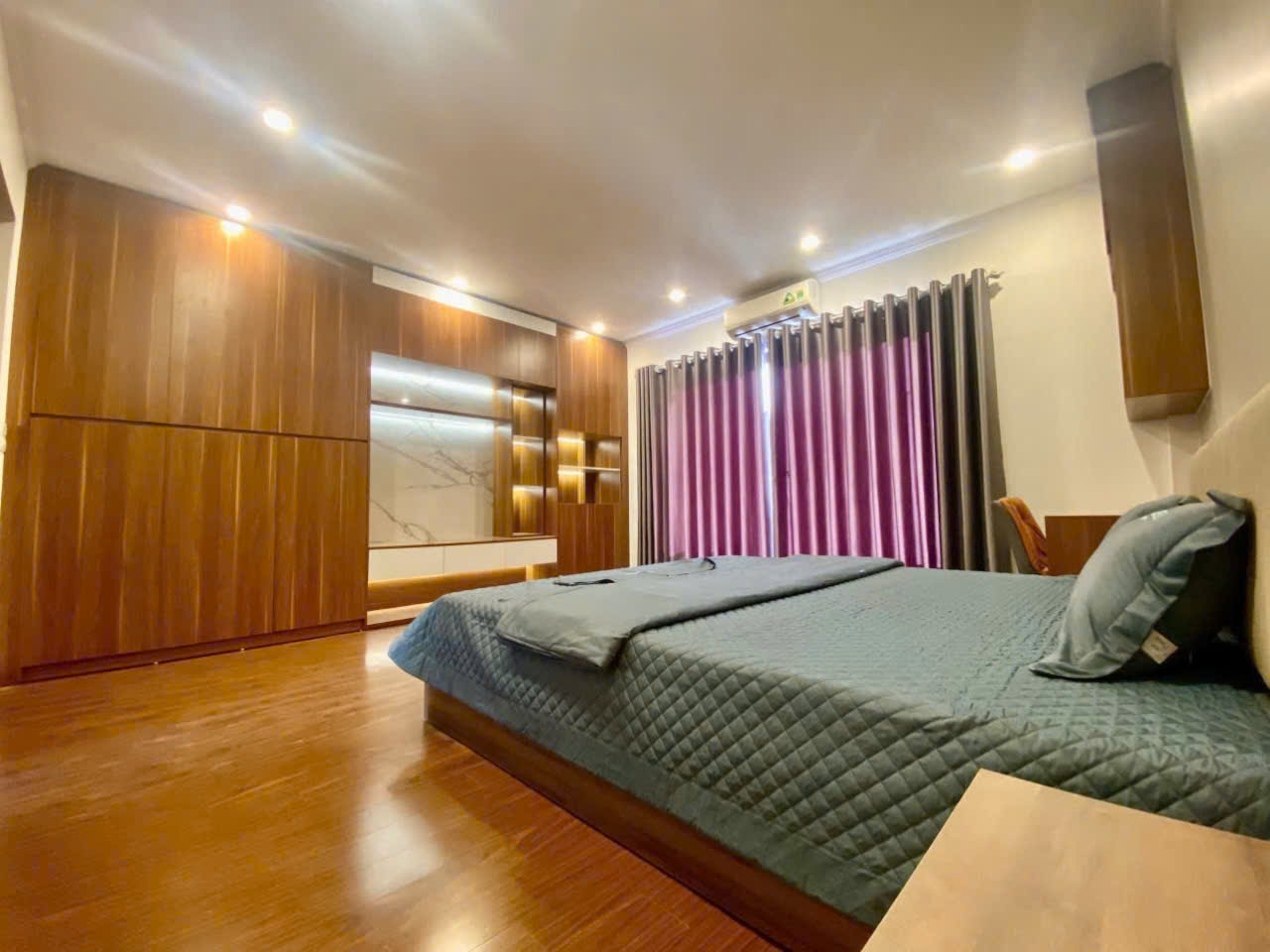 Cần bán Nhà mặt tiền Phường Thạch Bàn, Long Biên, Diện tích 42m², Giá 10.8 Tỷ 5