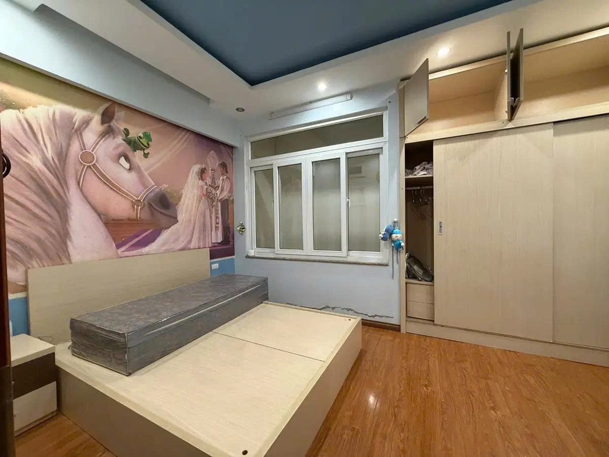 Hiếm nhà 5 tầng mặt phố Lý Thường Kiệt, 47m2, mặt tiền 4.7m, vị trí đẹp, giá 18 tỷ 5