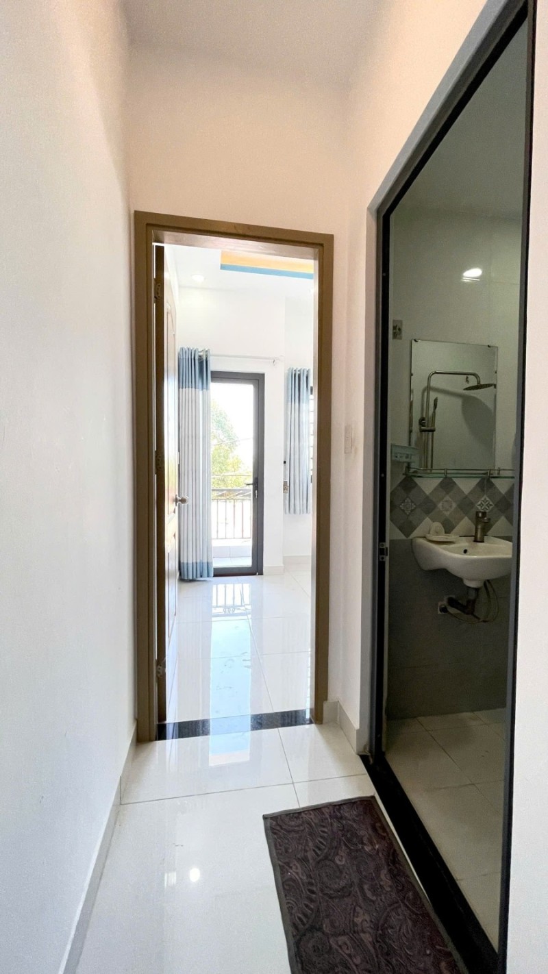 GIÁP LÊ VĂN QUỚI - BÌNH TÂN - 30M2 3 TẦNG BTCT 2 PN 2WC - GIÁ 3.65 TỶ 2