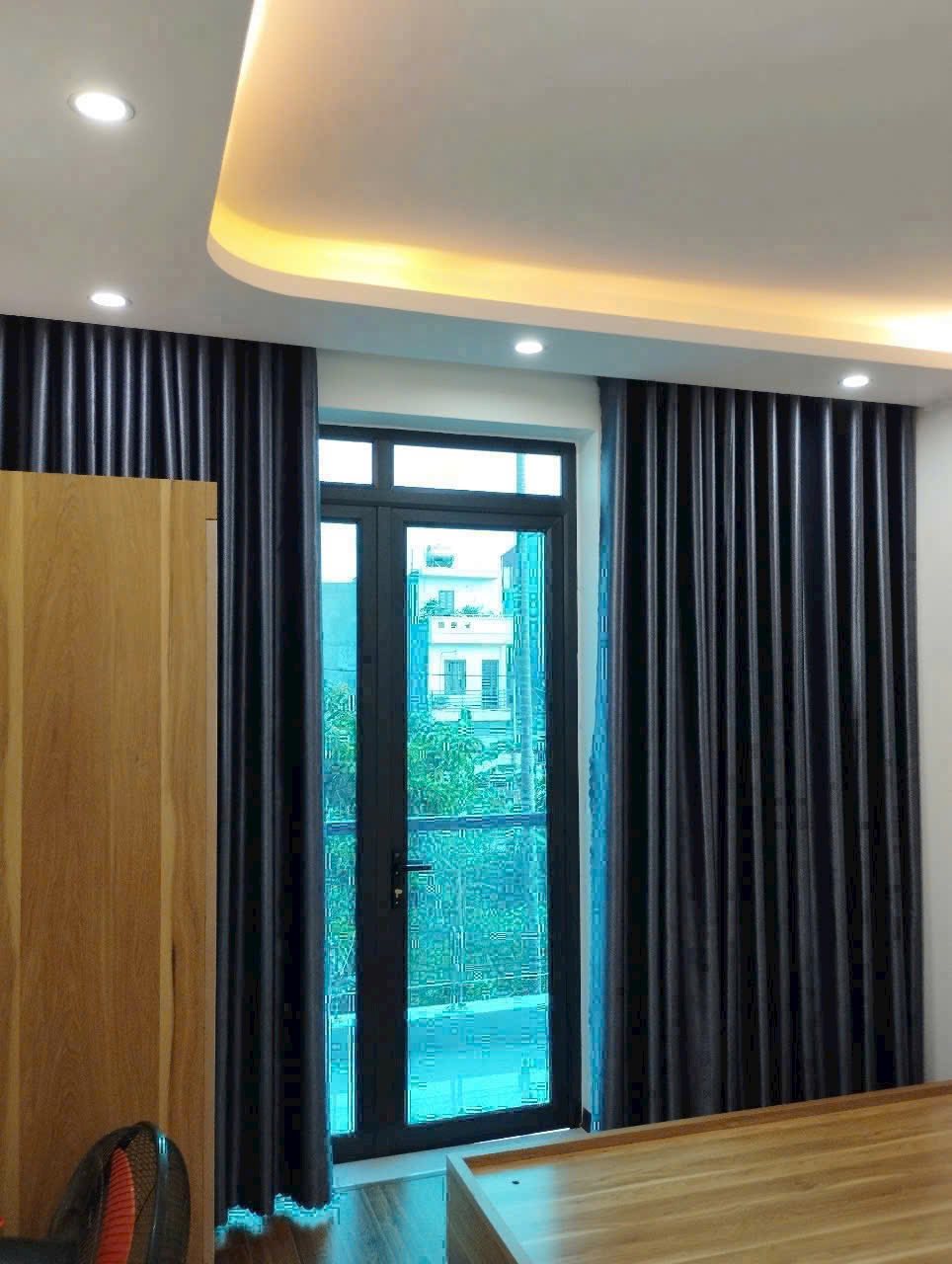 Bán căn nhà 4 tầng lô góc ngõ phố Đinh Văn Tả, ph Bình Hàn, TP HD, 52.2m2, 3 ngủ, 4 vs, gara 7