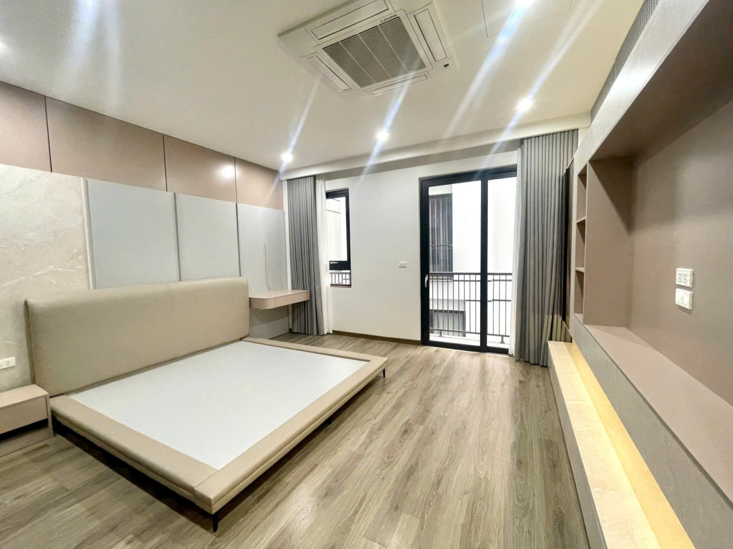 Cần bán Nhà mặt tiền Phường Ngọc Thụy, Long Biên, Diện tích 50m², Giá 14.9 Tỷ 6