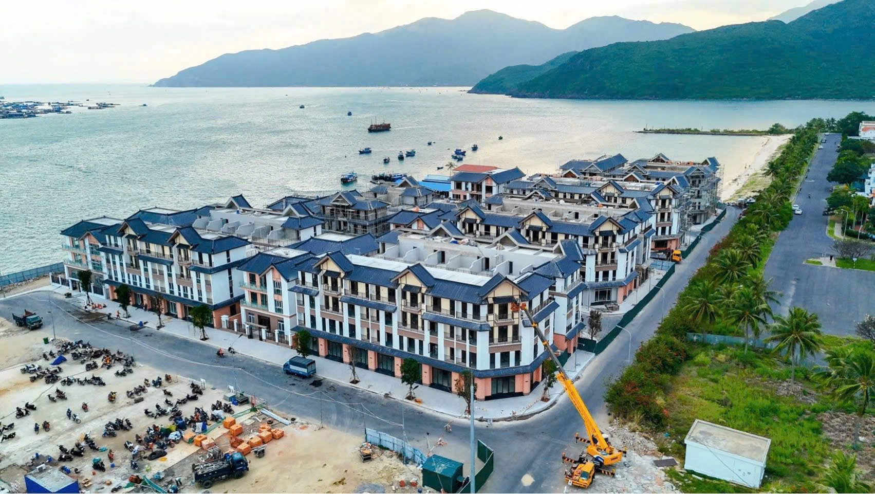 CÒN XÓT LẠI CĂN LIỀN KỀ 4 TẦNG, GIÁ HƠN 10 TỶ TẠI VINHOMES PEARL BAY NHA TRANG 2