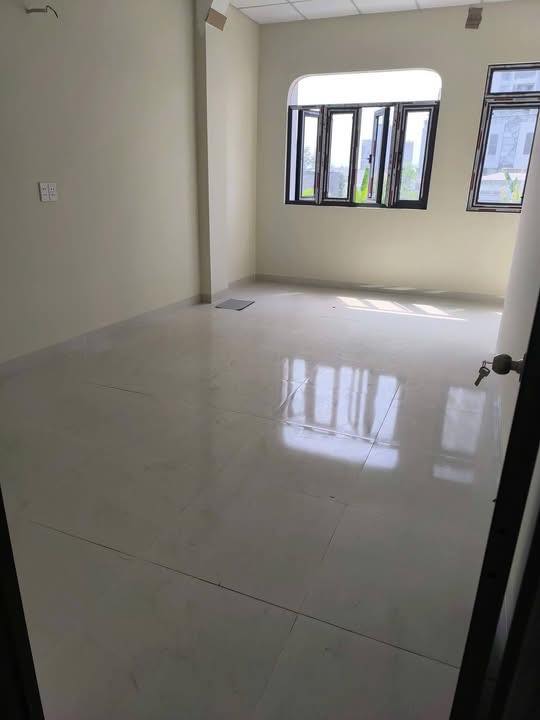 CHO THUÊ NHÀ NGUYÊN CĂN MỚI XÂY HẺM OTO NHỎ ĐƯỜNG SỐ 6 HBP ĐỐI DIỆN VẠN PHÚC CITY 2