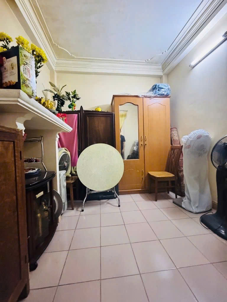 4.9 TỶ LẤY ĐÂU RA PHÂN LÔ CÁN BỘ? Nhà Khương Trung 30m2 4PN, ô tô gần, trung tâm Thanh Xuân. 3