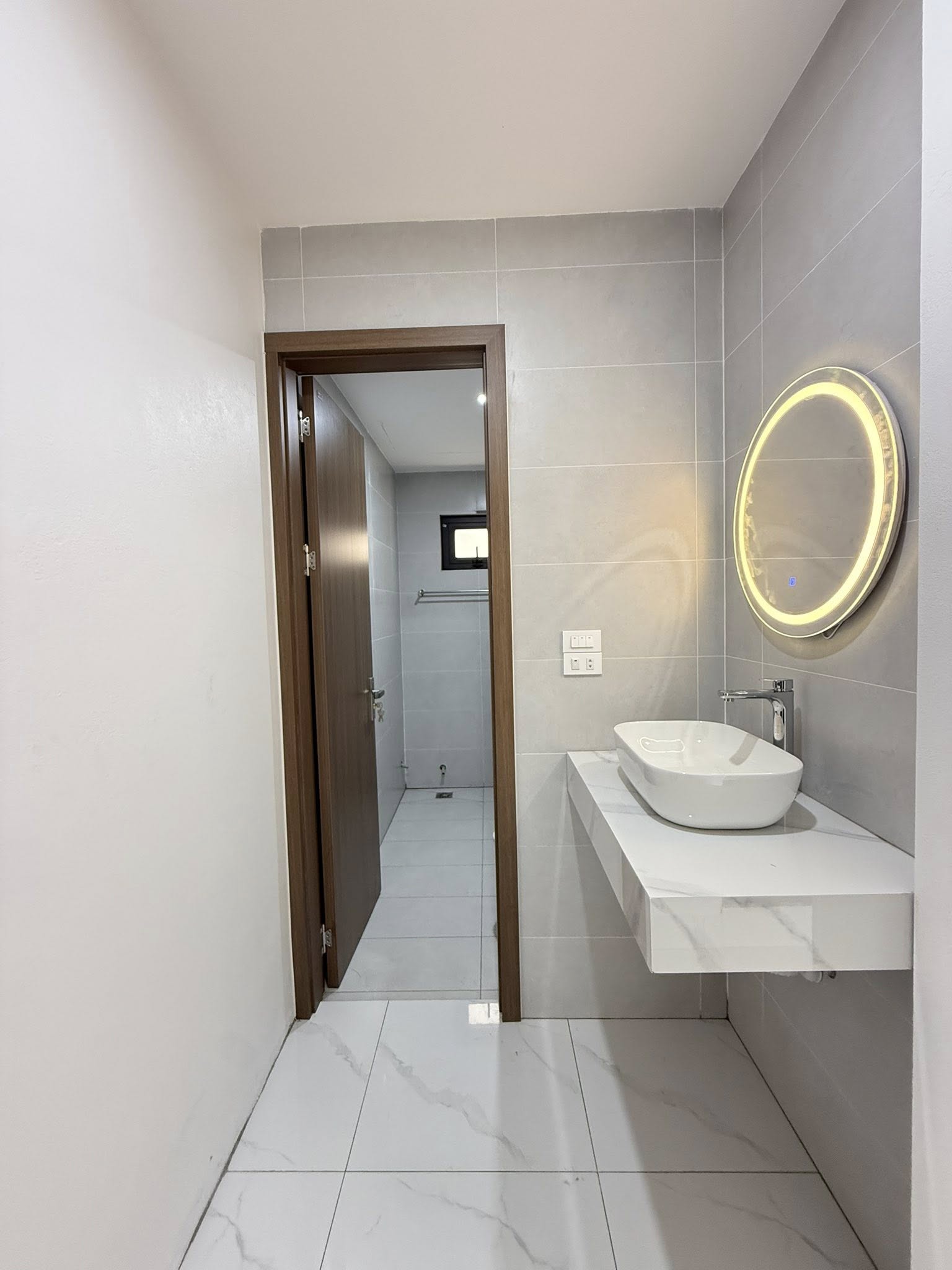 Bán nhà An Khánh 50,8M xây 4 Tầng, 5 phòng ngủ, sẵn nội thất, ô tô đỗ giá 6.5 tỷ 7