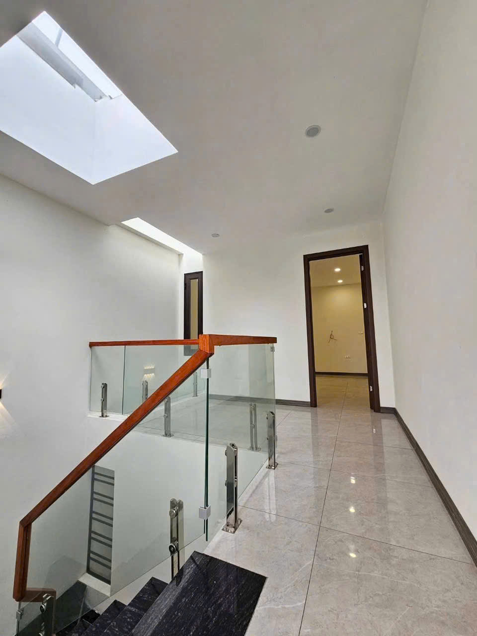 Cần Nhà ở, nhà cấp 4, nhà hẻm Phường Sài Đồng, Long Biên, Diện tích 51m², Giá 8.3 Tỷ 7