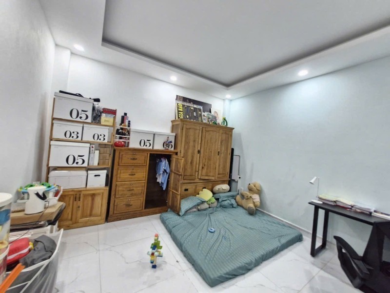 Bán nhà đường Tăng Nhơn Phú, Phường Tăng Nhơn Phú B,  Q9, Thủ Đức, TP HCM. DT 152m2, 5 tầng, Giá 3