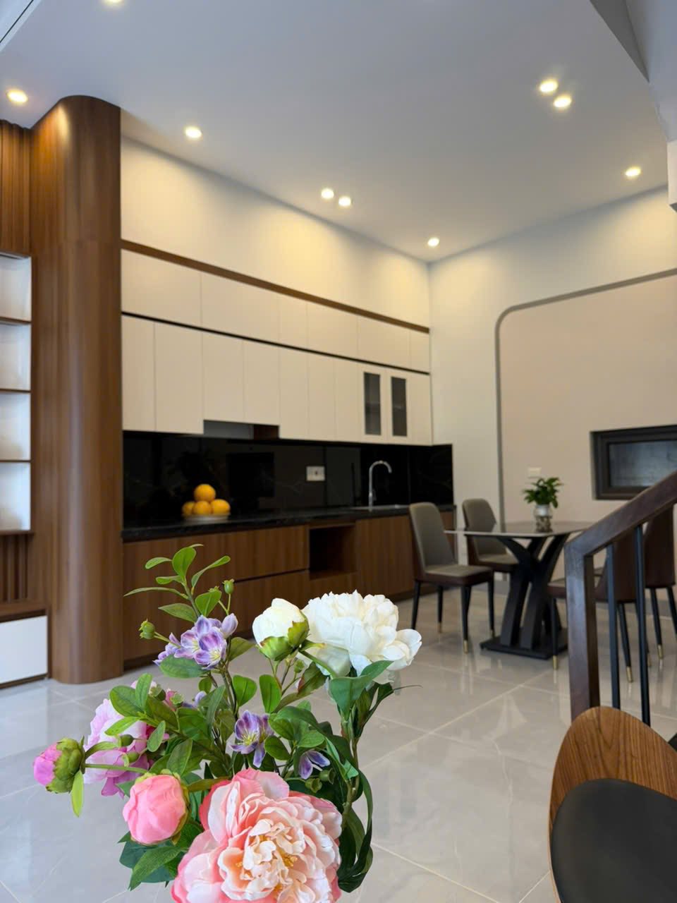 Bán căn nhà 3 tầng ngõ phố Bình Lộc, ph Tân Bình, TP HD, 42m2, 3 ngủ, nhà đẹp, ngõ oto vào 9