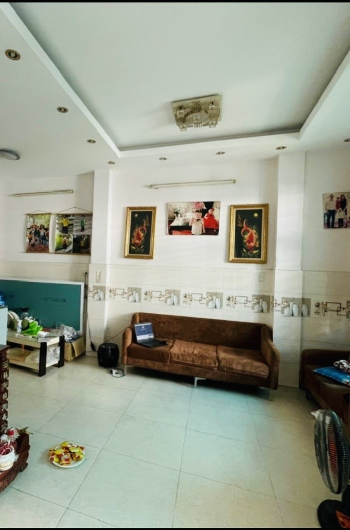 Bán nhà đường Tân Hoà 2, Phường Hiệp Phú, Q9, Thủ Đức, TP HCM.. DT  75m2, 3 tầng,  4PN, SH. Giá 3