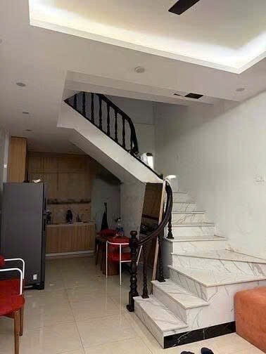 Cho thuê nhà ngõ 102 Pháo Đài Láng, Đống Đa 40m x 4T giá 16tr FULL ĐỒ ĐẸP