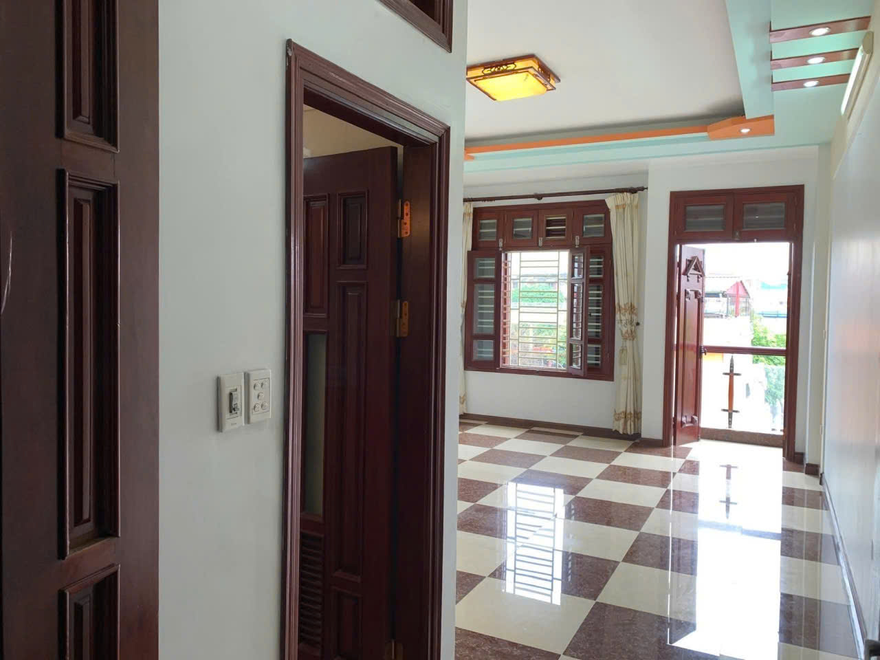 Cho thuê nhà mặt đường Hồ Tùng Mậu, Phú Diễn, Từ Liêm 70m x 5T giá 26 triệu 4