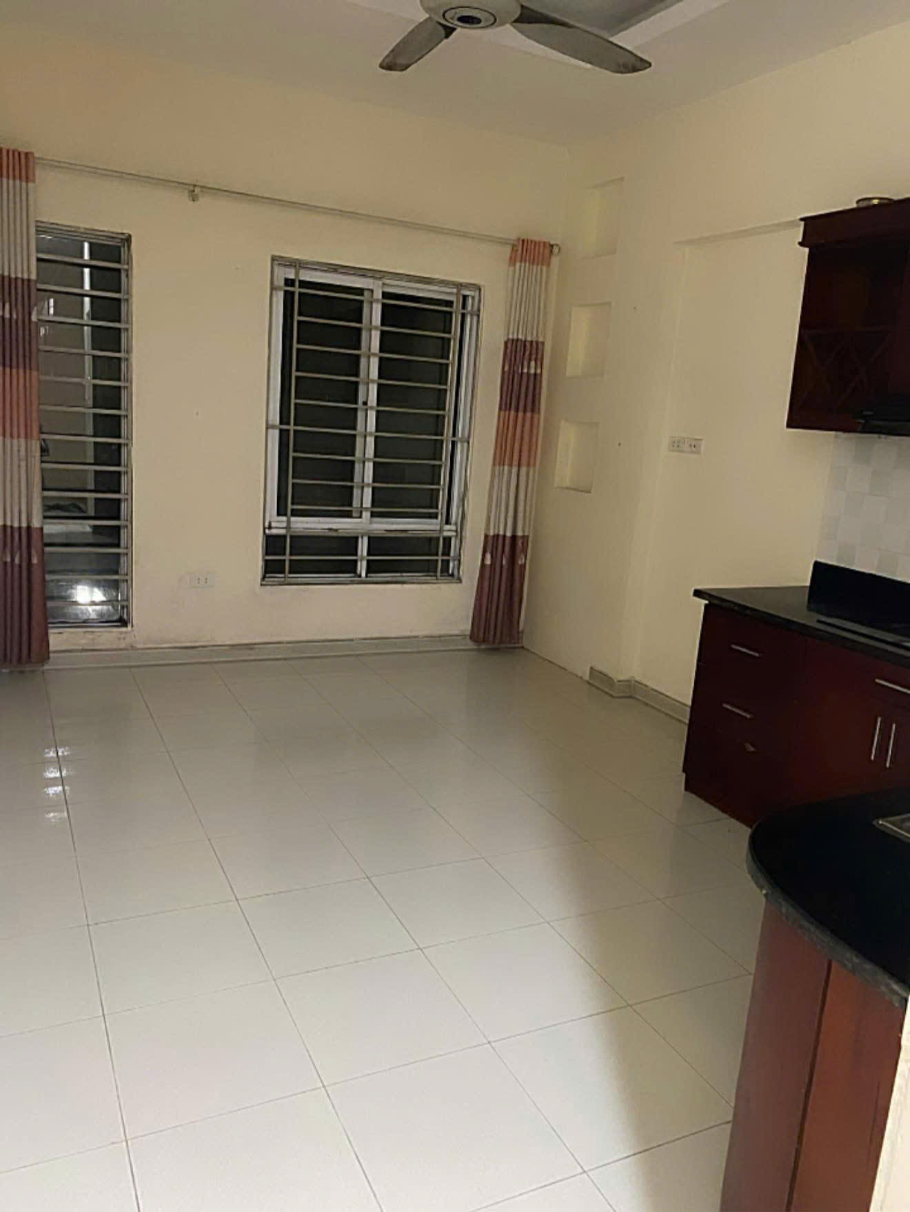 Cho thuê nhà riêng ngõ 142 phố Quan Nhân, quận Thanh Xuân 30m x 5T giá 13 triệu 2