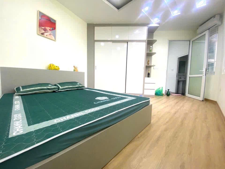 Cho thuê nhà ngõ Đình Đông, Bạch Mai, Hai Bà Trưng 31m x 5T NHÀ MỚI giá 13.5tr 2