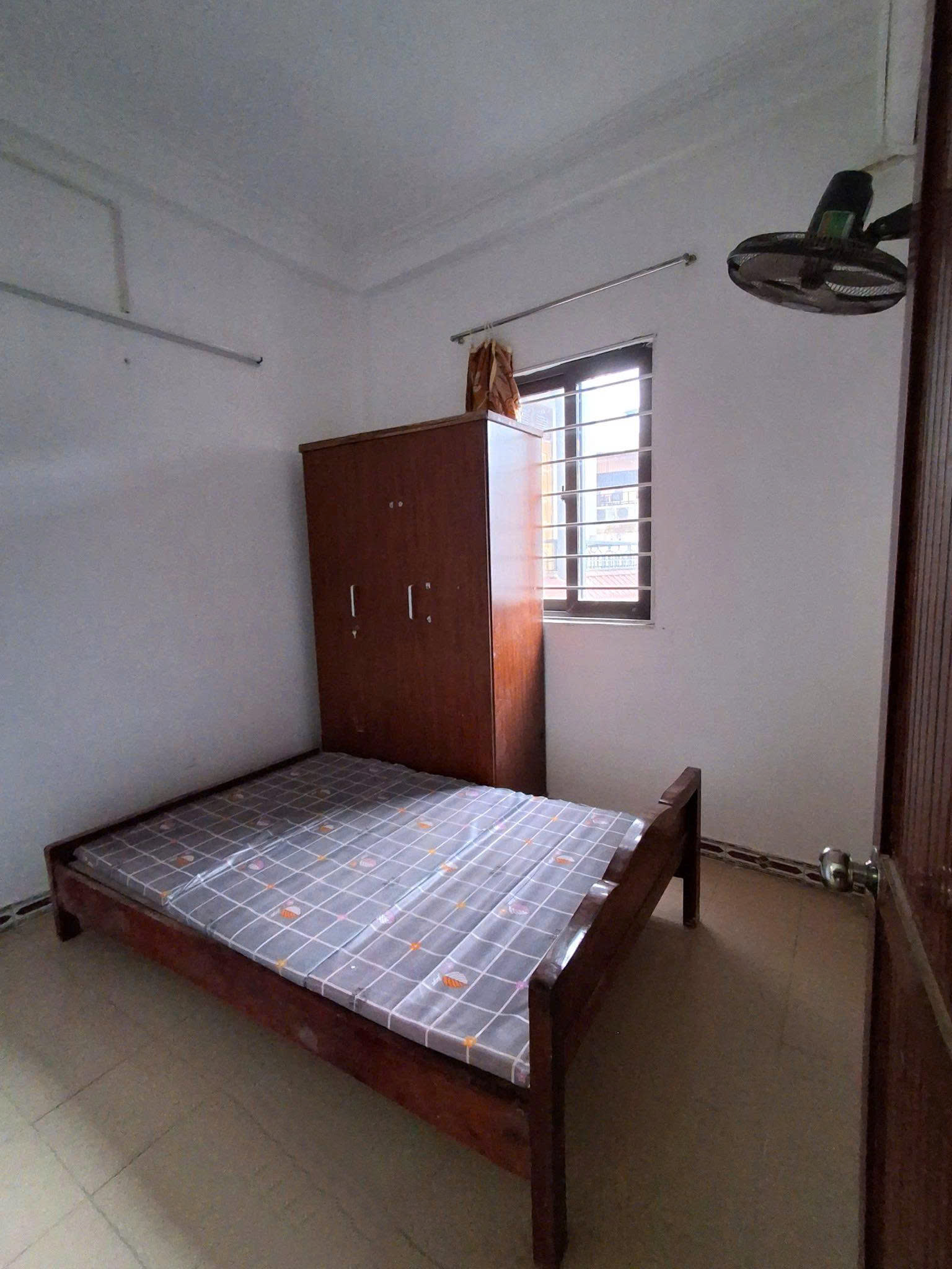 Cho thuê nhà ngõ 342 Hồ Tùng Mậu, Nam Từ Liêm 35m x 4T giá 10 triệu FULL ĐỒ 3